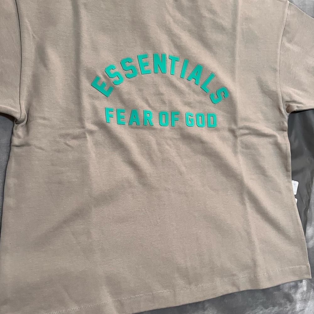 FEAR OF GOD ESSENTIALS gray crewneck T-shirt